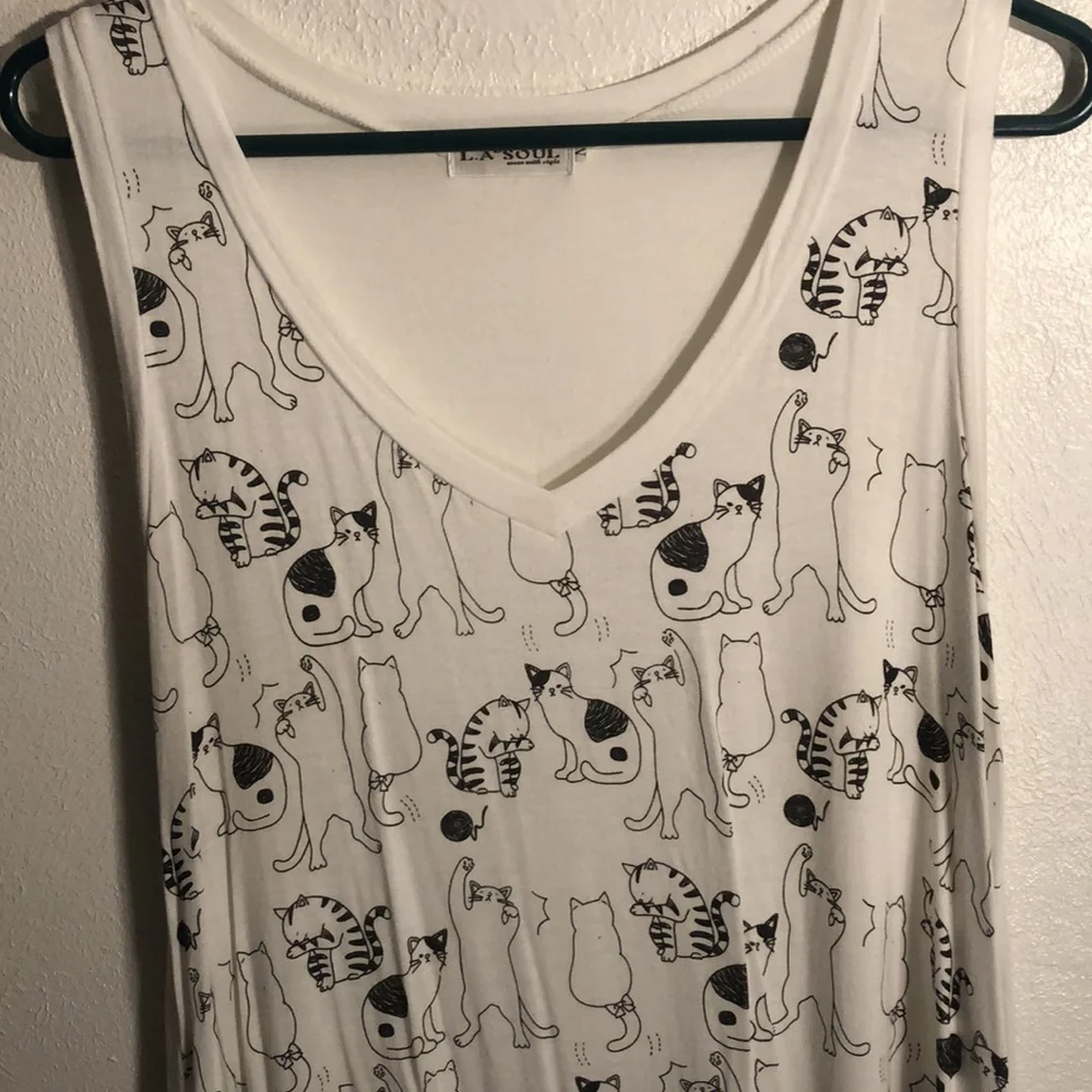 L.A Soul Loose Fitting Cat Tank - Picture 2 of 3